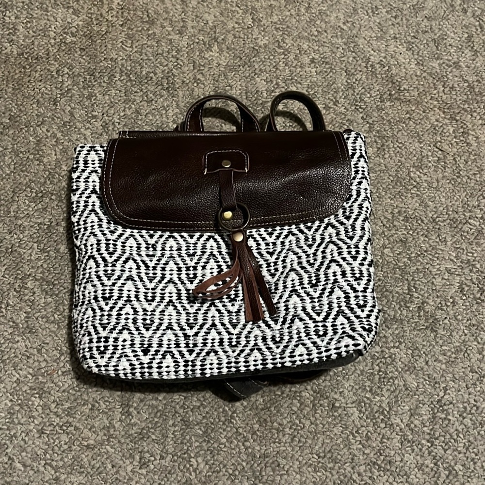 Myra backpack